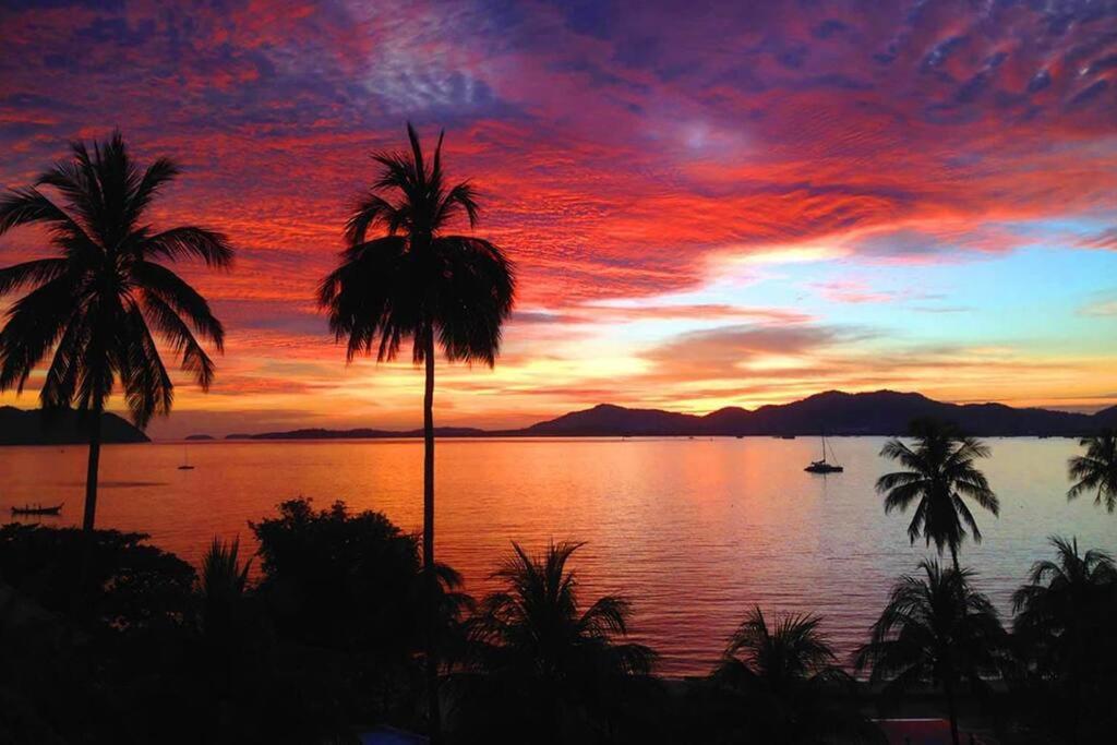 Villa Nirvana - Beachfront Tropical Chic 4Br Haven In Cape Panwa, Phuket บ้านมะขาม ภายนอก รูปภาพ