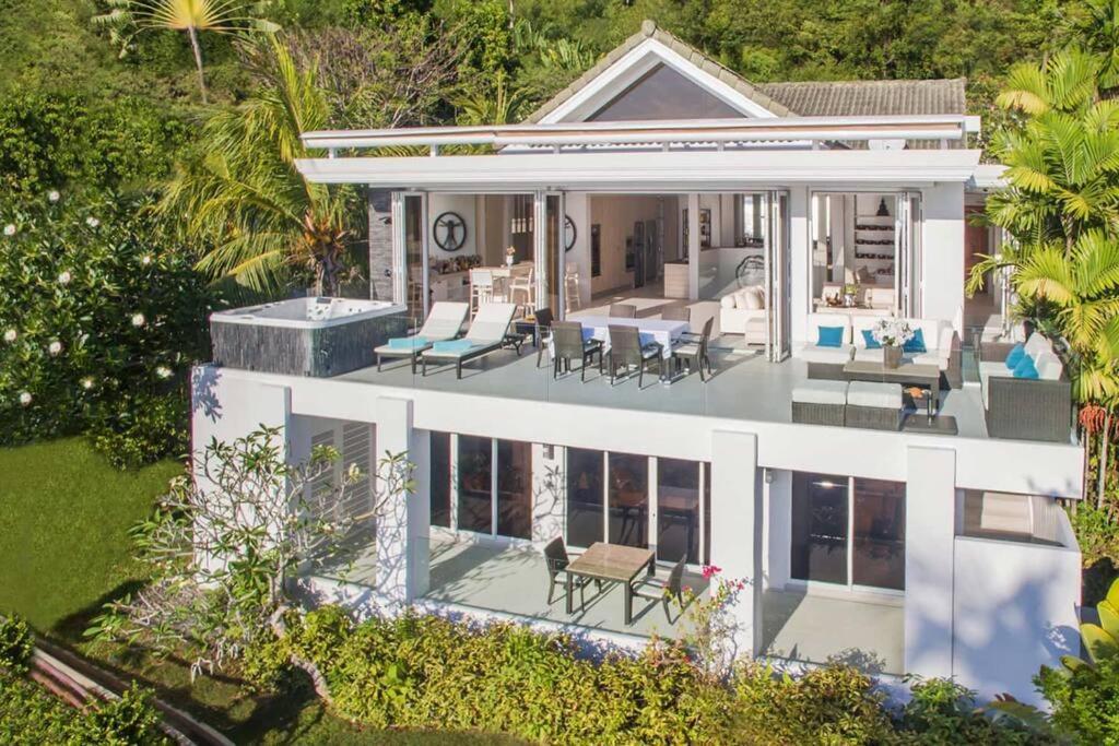 Villa Nirvana - Beachfront Tropical Chic 4Br Haven In Cape Panwa, Phuket บ้านมะขาม ภายนอก รูปภาพ